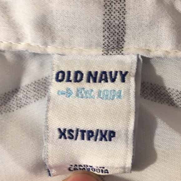 Old Navy button down blouse - Picture 4 of 5